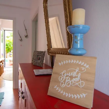 Quartano Paros Nausa