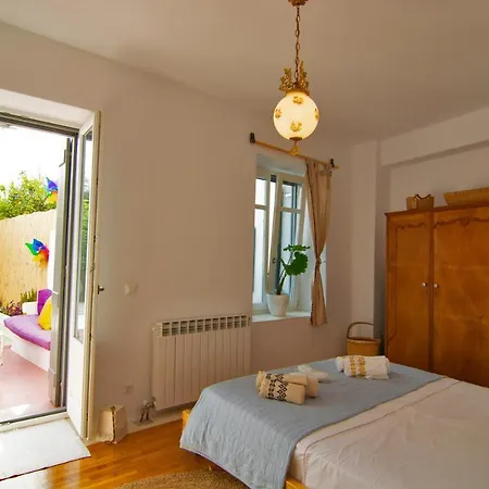 Quartano Paros Науса