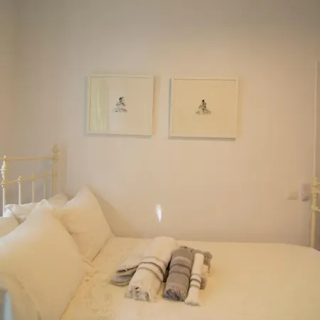 Quartano Paros Apartment