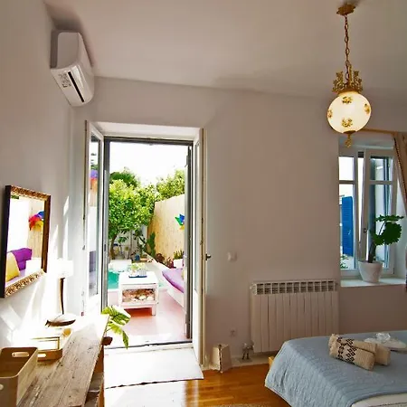 Quartano Paros Apartmán *