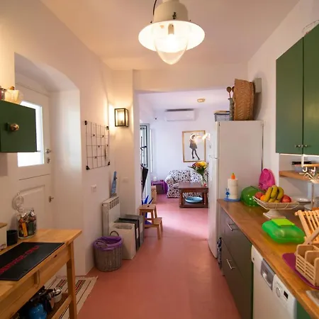 Quartano Paros Nausa