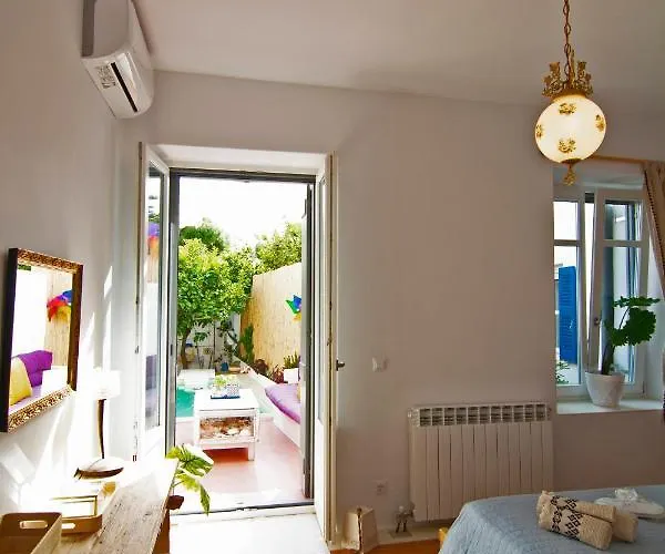 Quartano Paros Apartment *